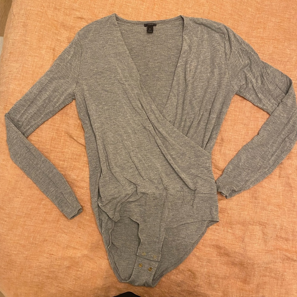 Jcrew gray long sleeve deep v bodysuit size S